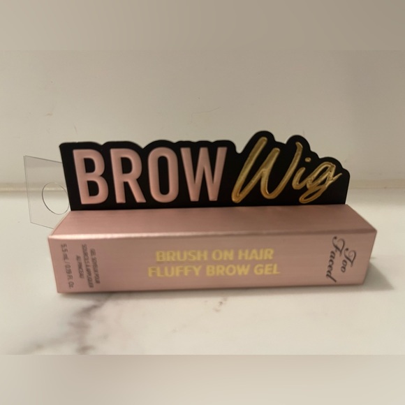 Too Faced Brow Wig brow gel - Picture 4 of 4